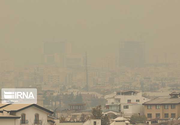 برج میلاد در آلودگی تهران محو شد!
