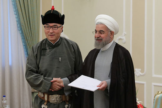 لباس سفیر مغولستان در تهران +عکس